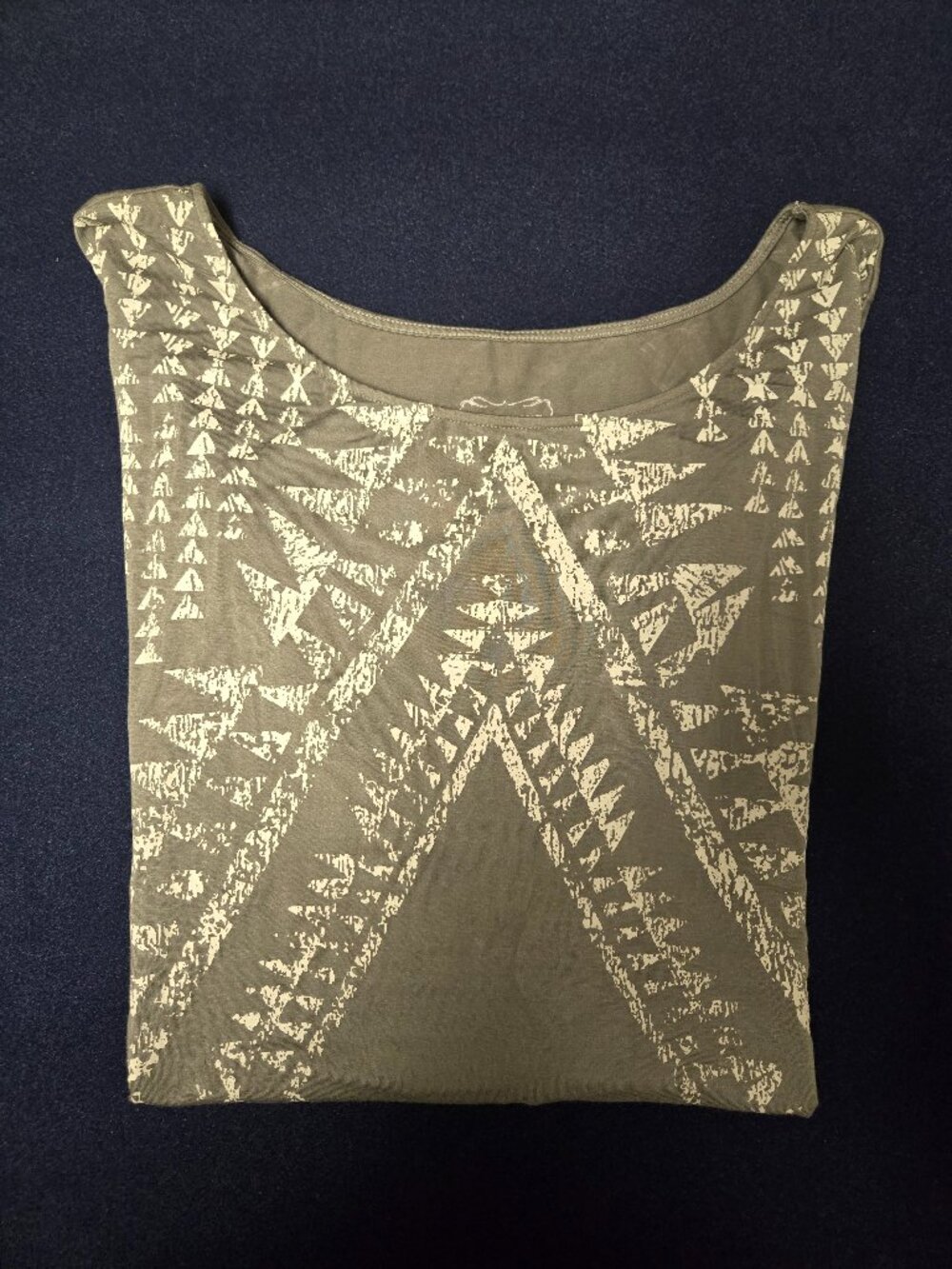 XXL Green Geometric Rayon T-Shirt (26" PTP)